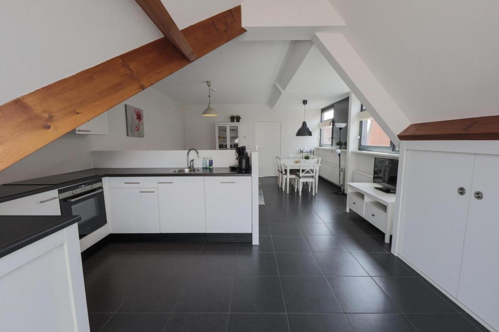 Weststraat 22 - - Oost 3p * Ouddorp